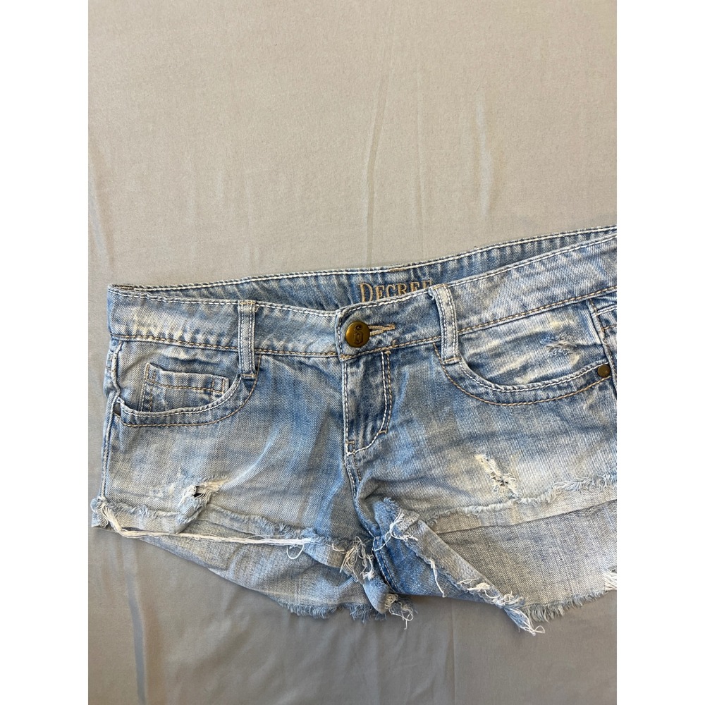 Decree Womens Light Wash Distressed Denim Cut Off Shorts Size 7 Low Rise Cotton